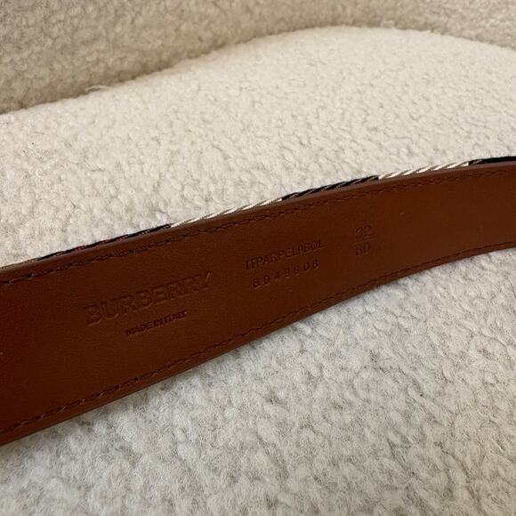 Burberry women’s classic check, print belt leather and fabric 80cm - Picture 4 of 5